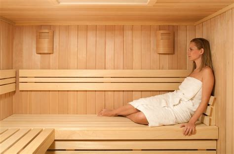 sauna cuantas veces a la semana|REGLAS GENERALES PARA TOMAR UNA SAUNA